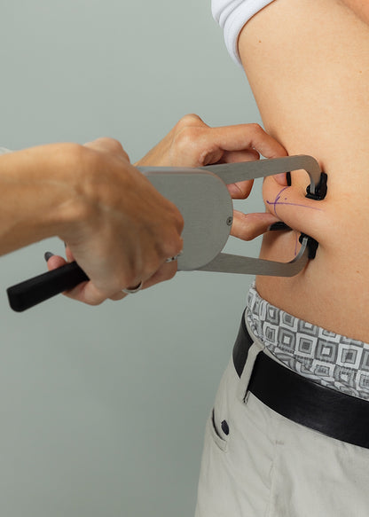 Lipowise Pro measuring skinfold caliper anthropometry ISAK plicometro antropometria